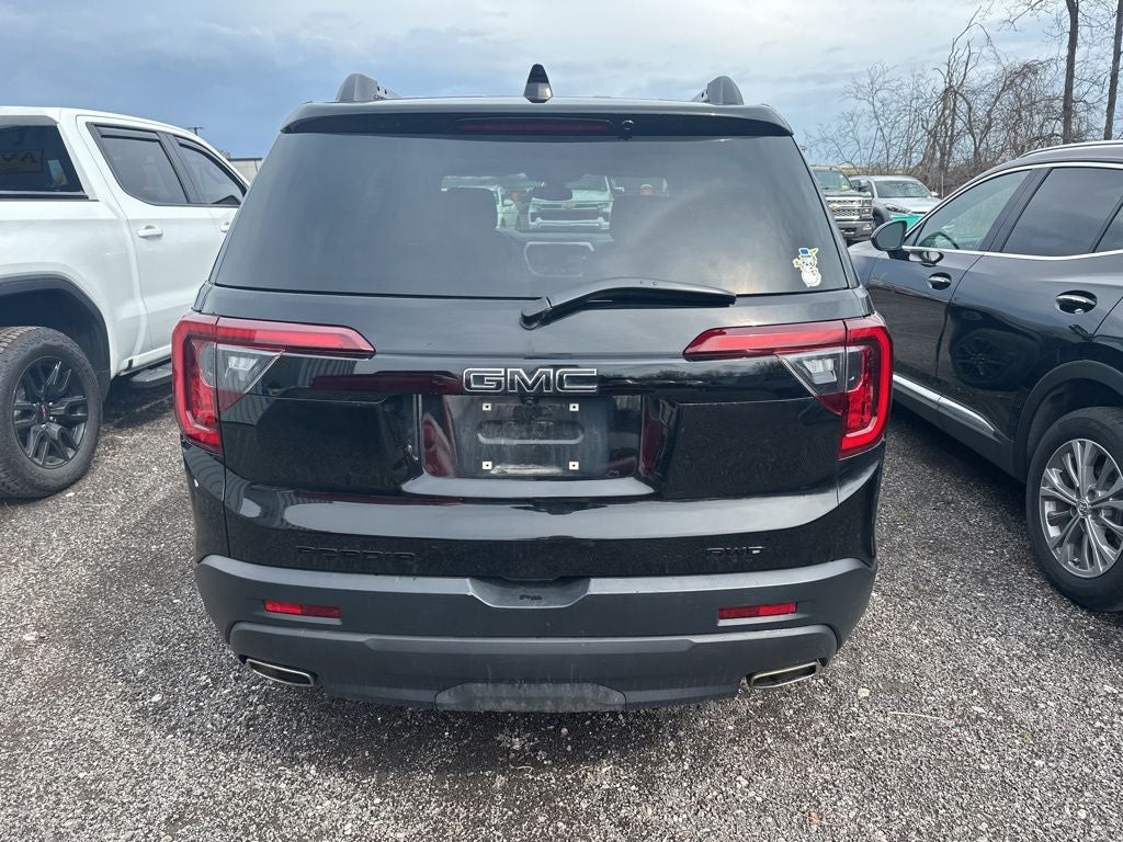 2023 GMC Acadia SLT