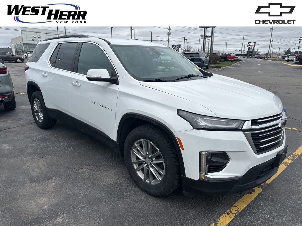 2023 Chevrolet Traverse LT Leather