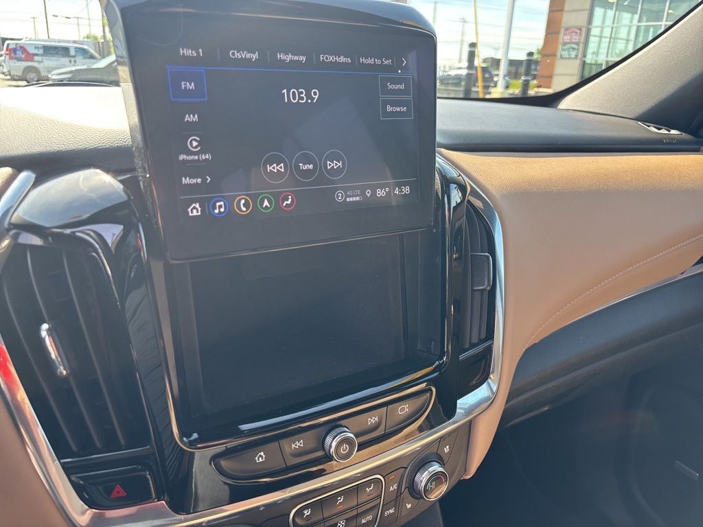 2023 Chevrolet Traverse Premier