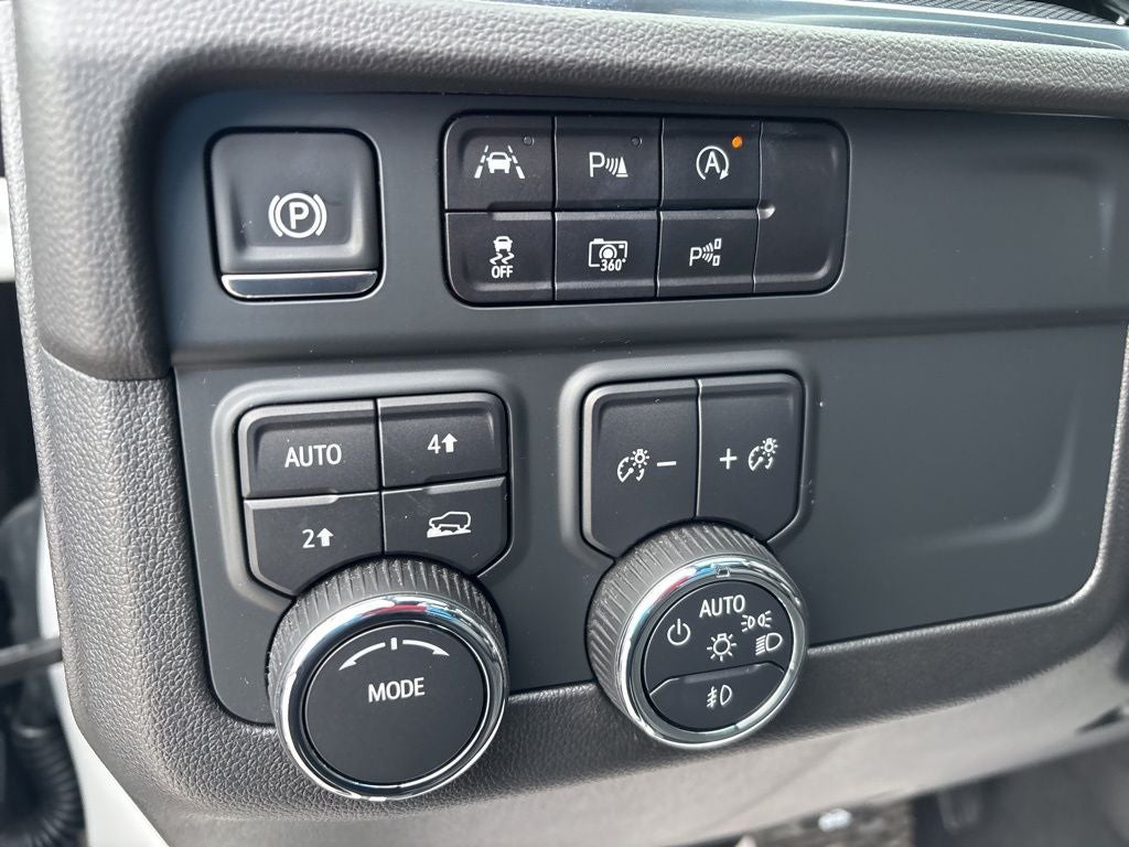 2025 Chevrolet Tahoe RST