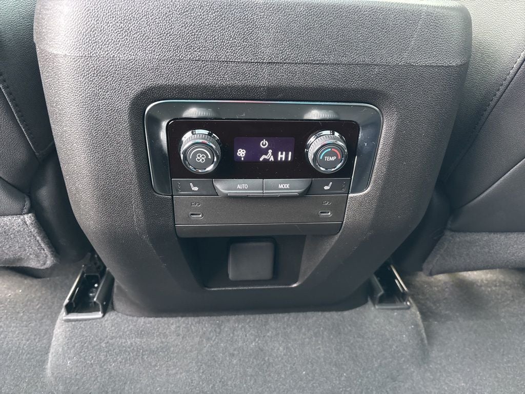 2025 Chevrolet Tahoe RST