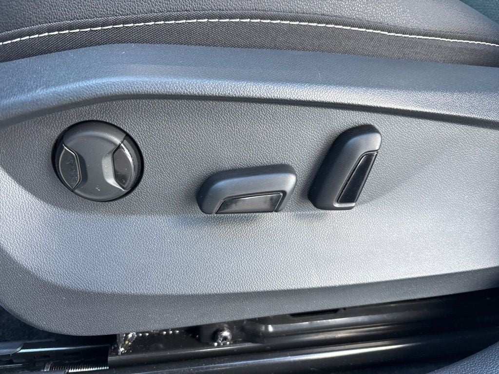 2024 Volkswagen Taos 1.5T SEL