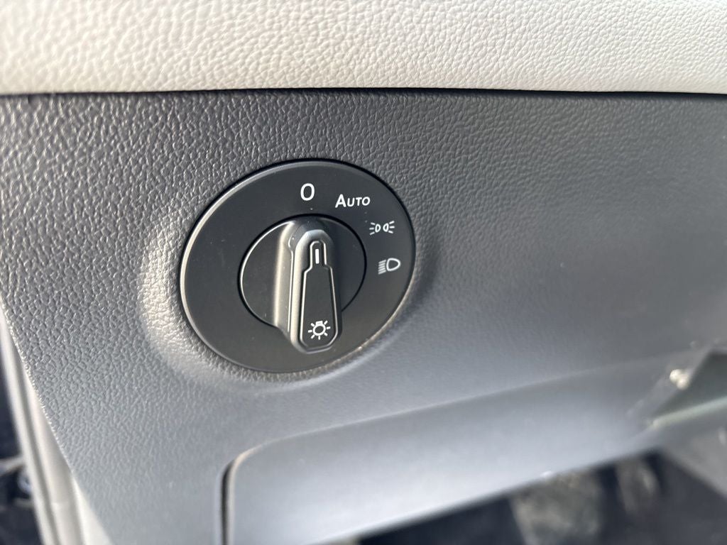 2024 Volkswagen Taos 1.5T SEL