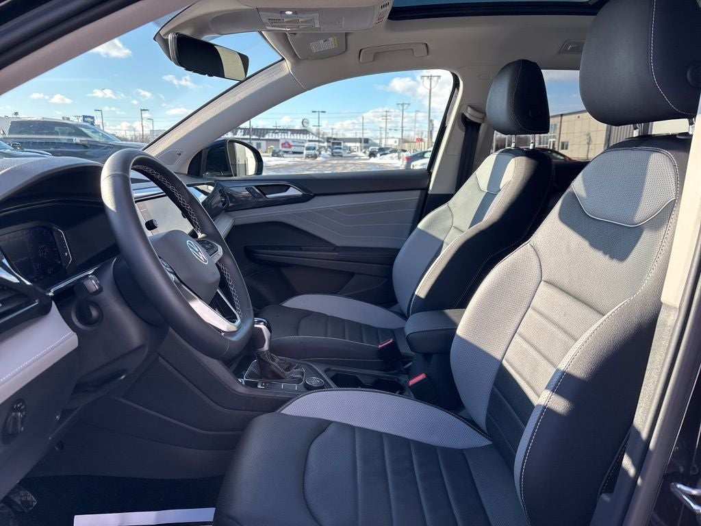 2024 Volkswagen Taos 1.5T SEL