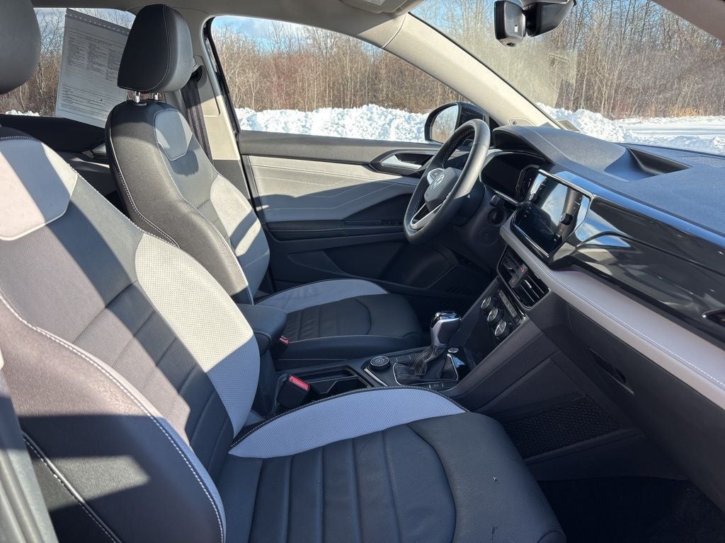 2024 Volkswagen Taos 1.5T SEL