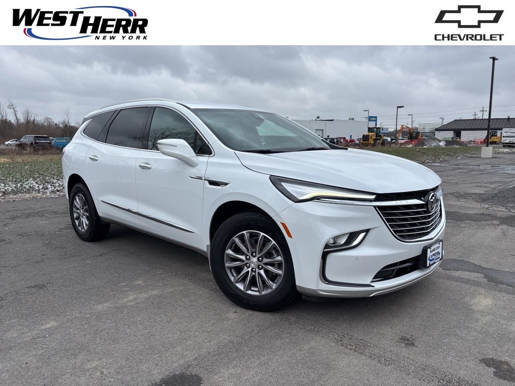 2022 Buick Enclave Essence
