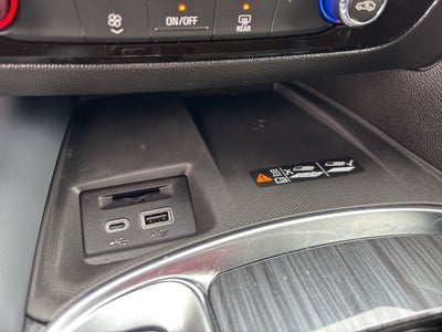 2022 Buick Enclave Essence