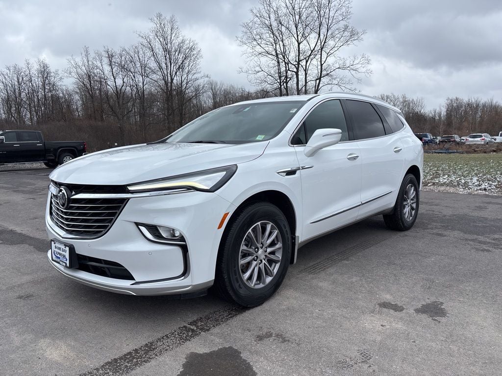 2022 Buick Enclave Essence