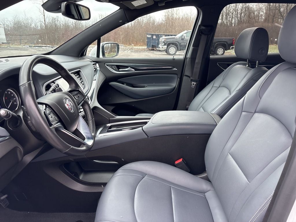 2022 Buick Enclave Essence