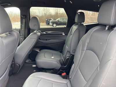 2022 Buick Enclave Essence