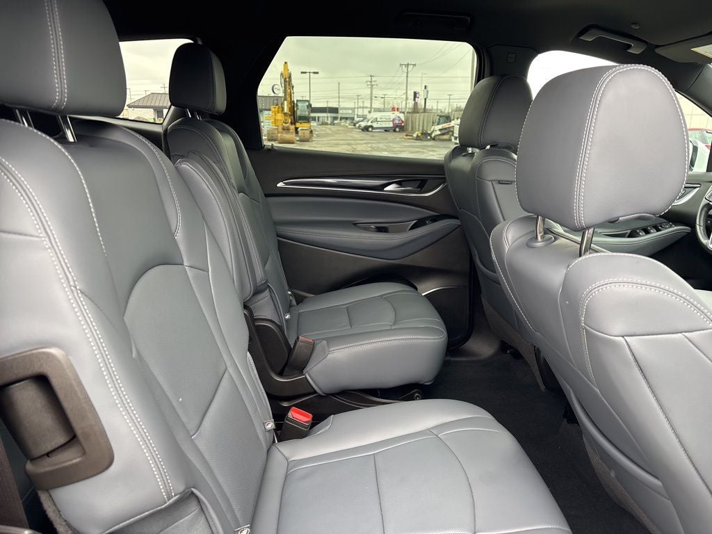 2022 Buick Enclave Essence