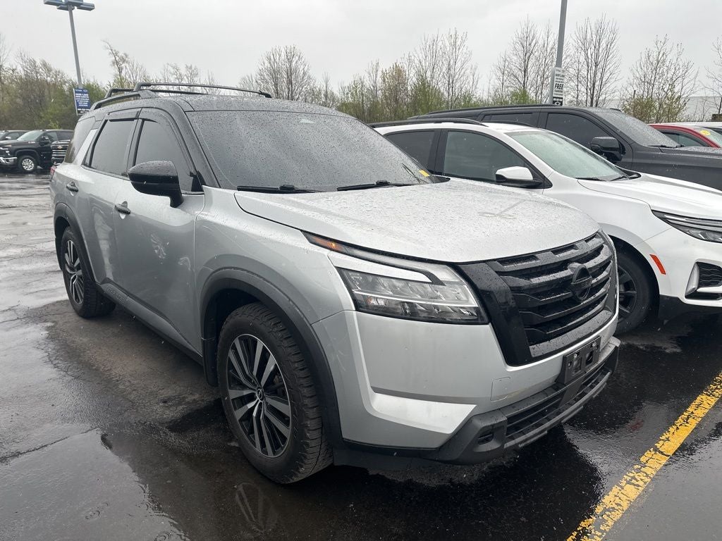 2022 Nissan Pathfinder S