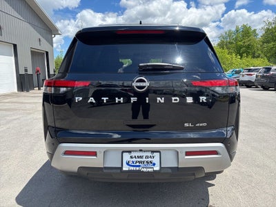 2024 Nissan Pathfinder SL