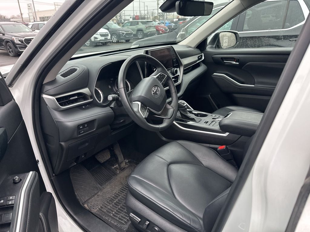 2024 Toyota Highlander XLE