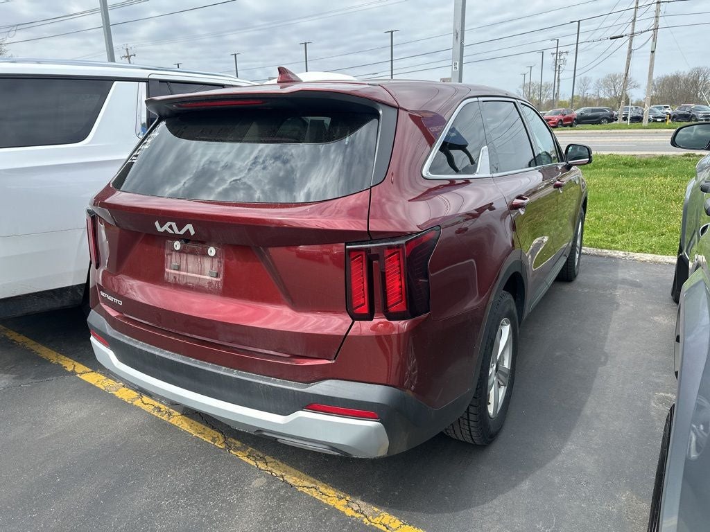 2025 Kia Sorento LX