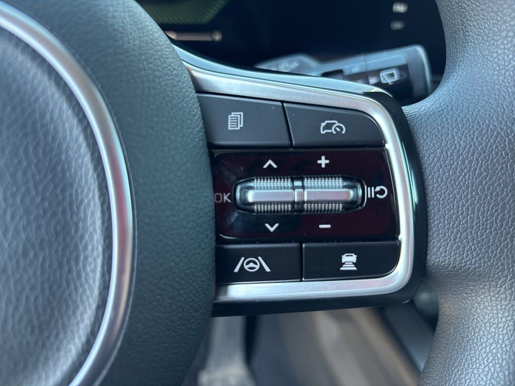 2025 Kia Sorento LX