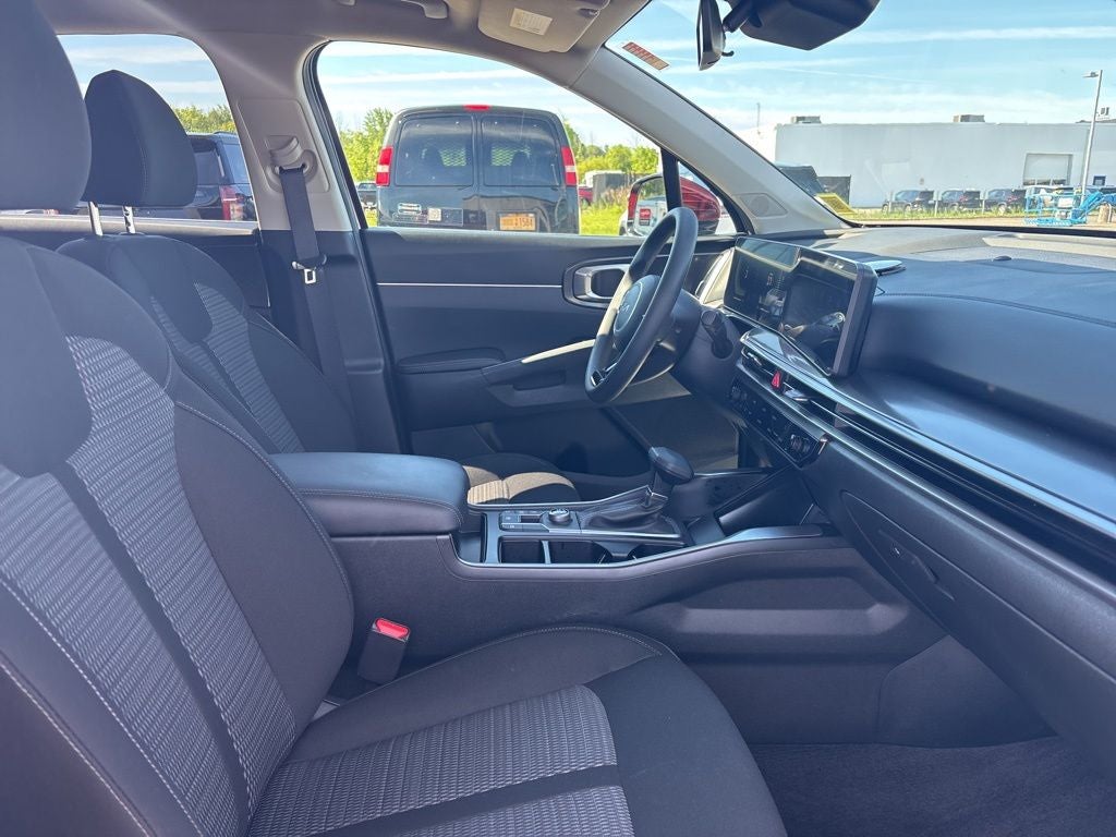 2025 Kia Sorento LX