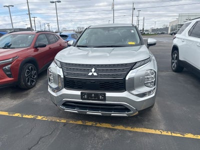 2022 Mitsubishi Outlander SE