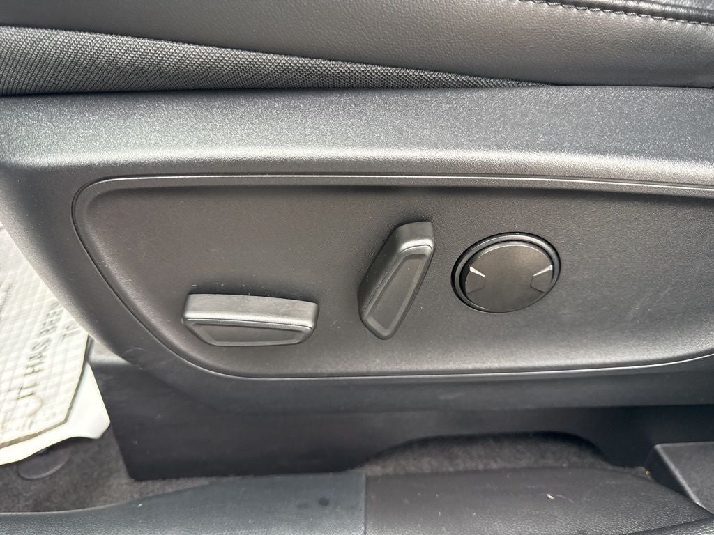 2025 Ford Escape Plug-In Hybrid Base