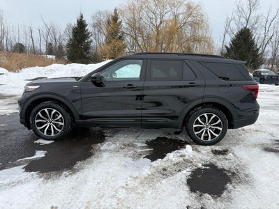 2023 Ford Explorer ST-Line