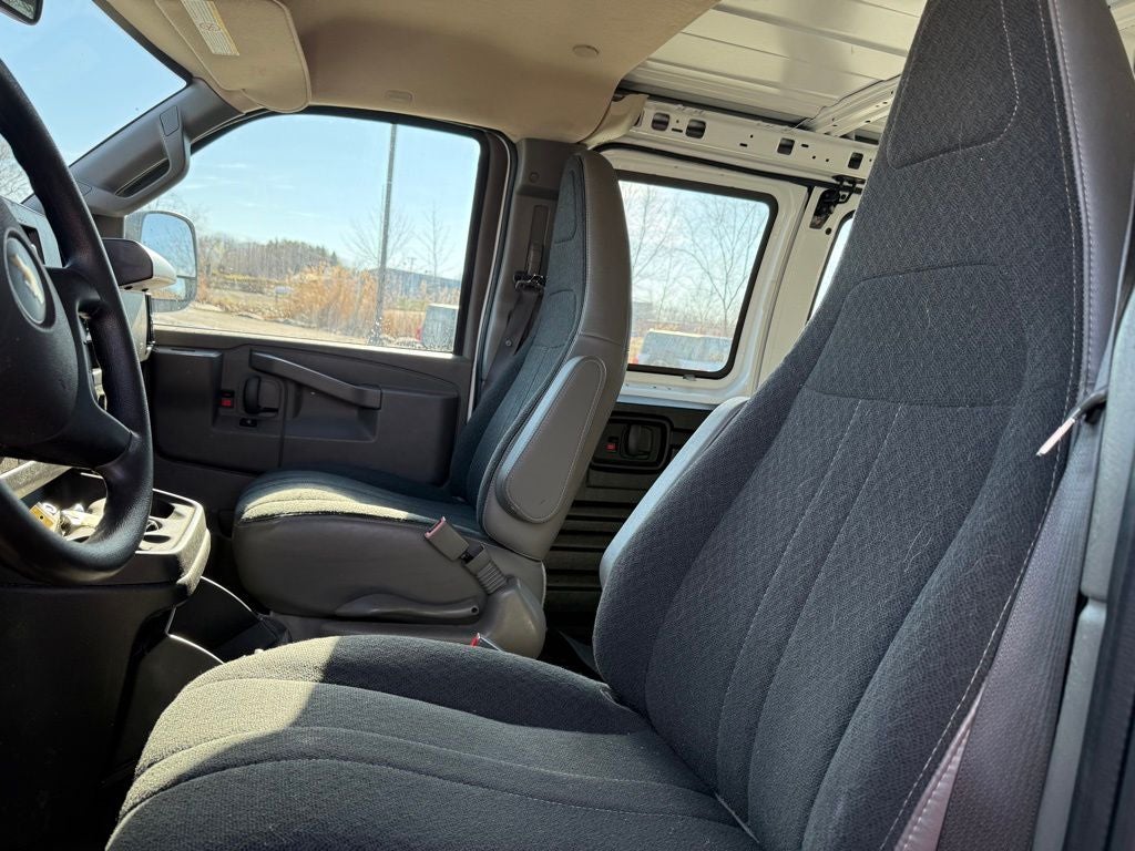 2023 Chevrolet Express 2500 Work Van Cargo