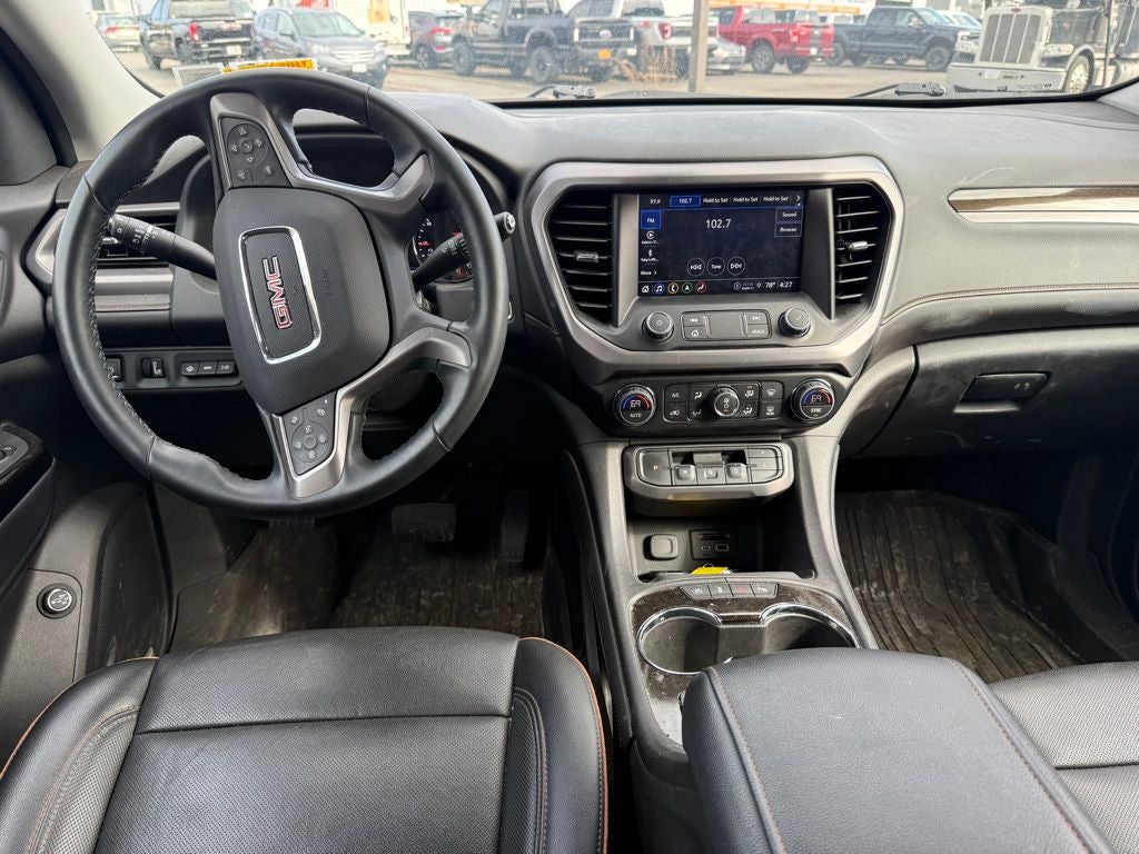 2023 GMC Acadia AT4