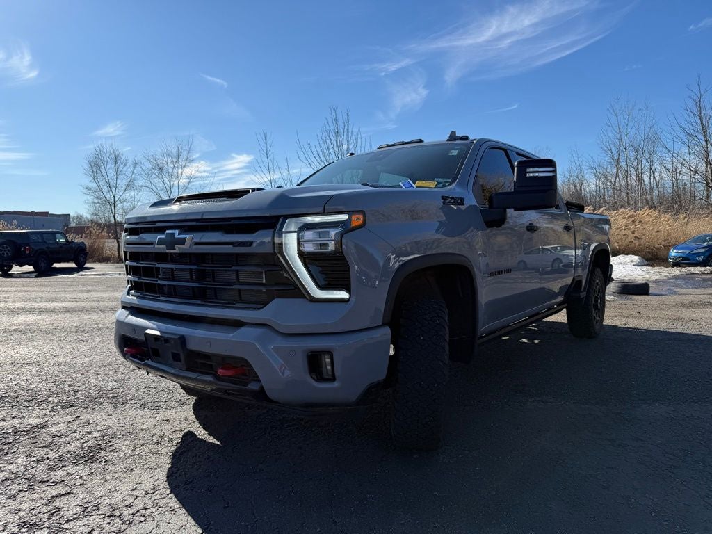 2024 Chevrolet Silverado 3500HD LTZ