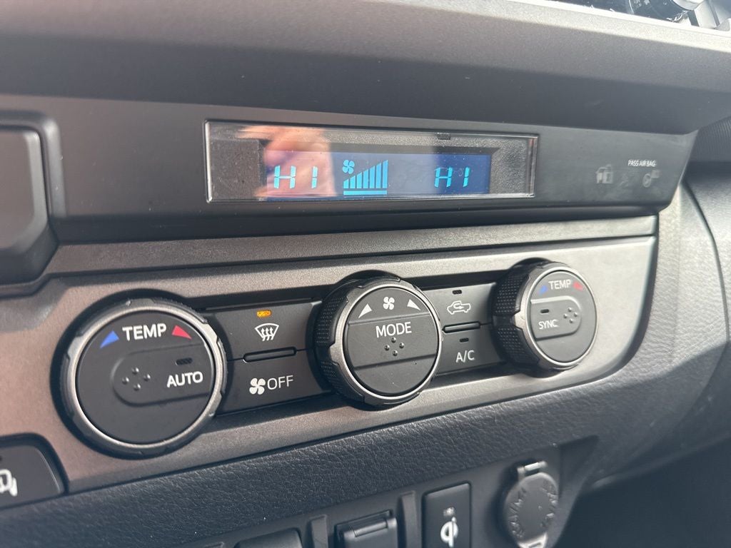 2023 Toyota Tacoma TRD Sport V6