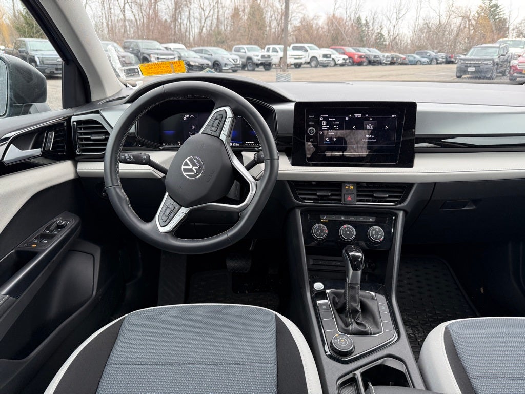 2025 Volkswagen Taos 1.5T S