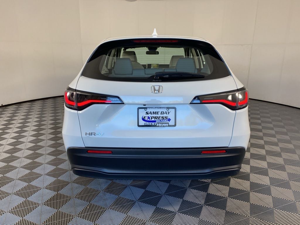 2023 Honda HR-V LX