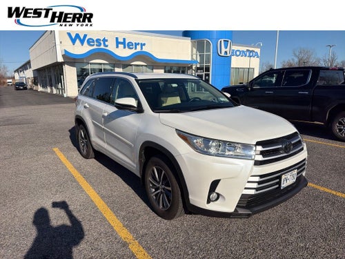 2018 Toyota Highlander Base