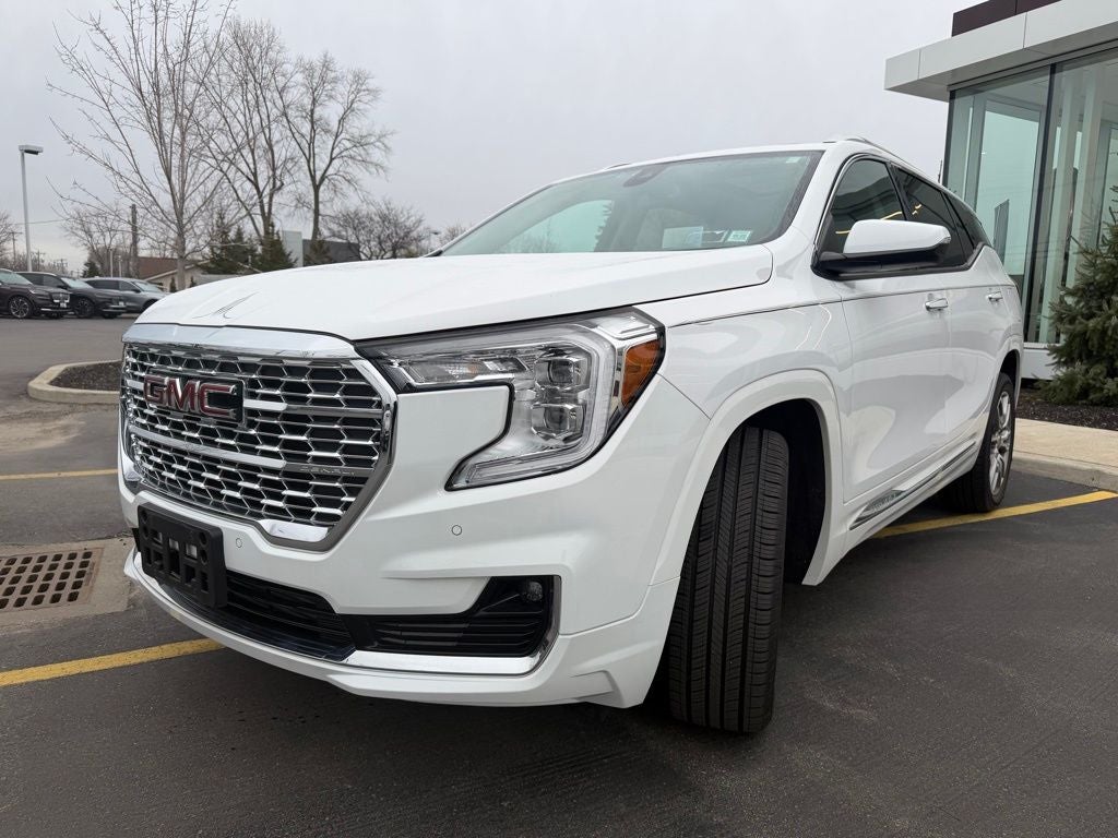 2023 GMC Terrain Denali
