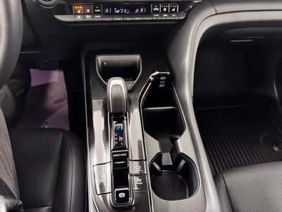 2025 Toyota Crown Signia XLE