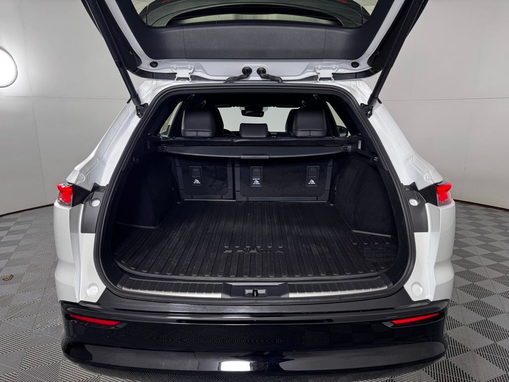 2025 Toyota Crown Signia XLE