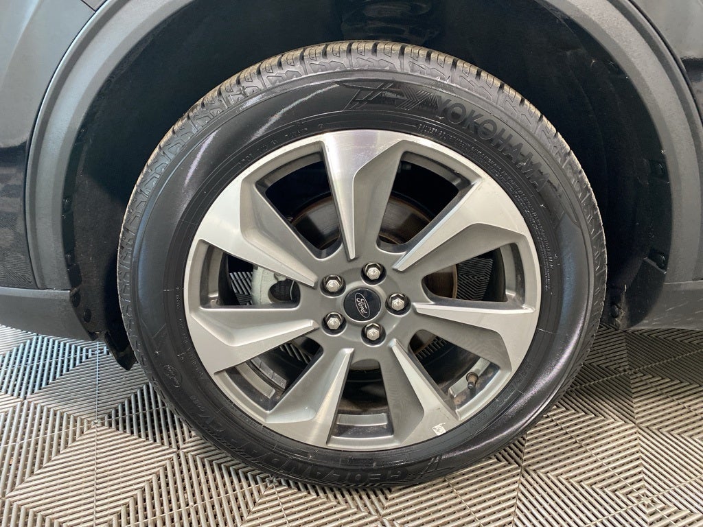 2025 Ford Escape Platinum