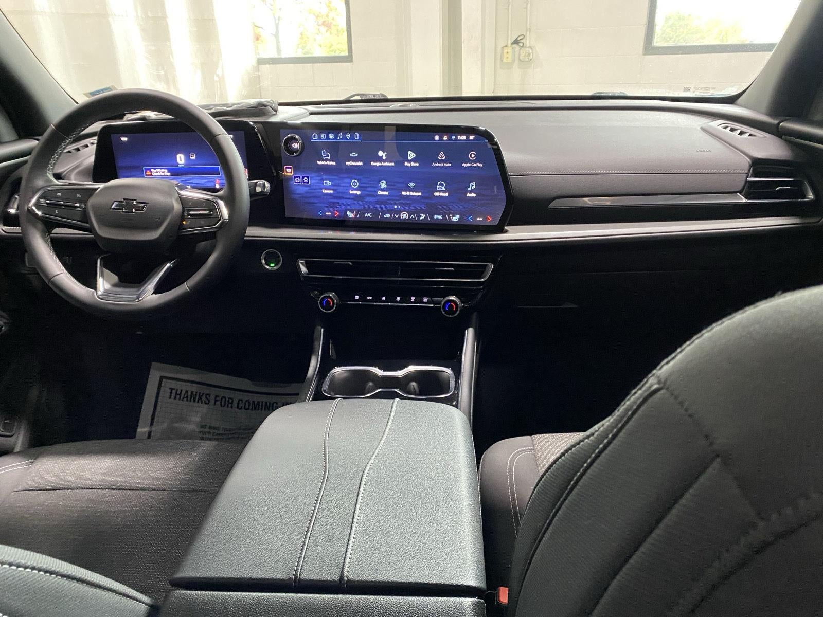 2024 Chevrolet Traverse FWD LS