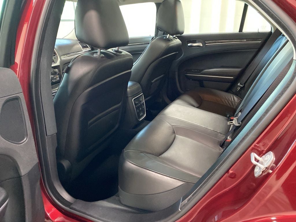 2022 Chrysler 300 Touring