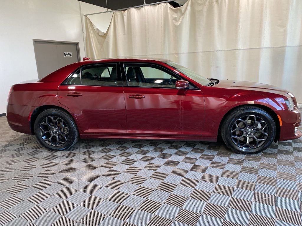 2022 Chrysler 300 Touring