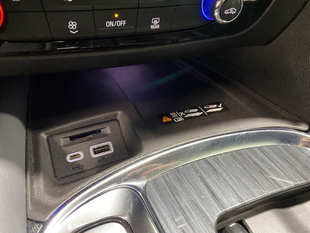 2024 Buick Enclave Essence