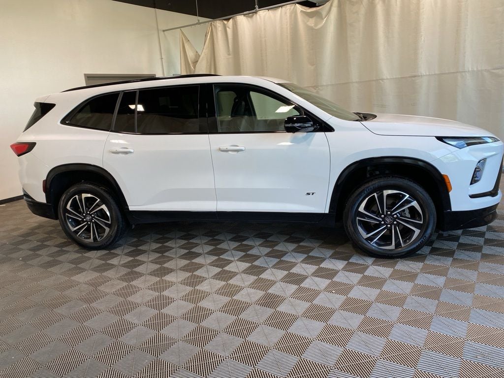 2025 Buick Enclave Sport Touring