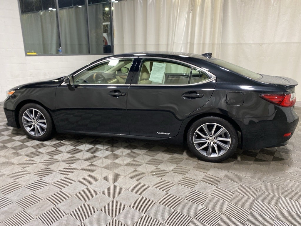 2018 Lexus ES 300h