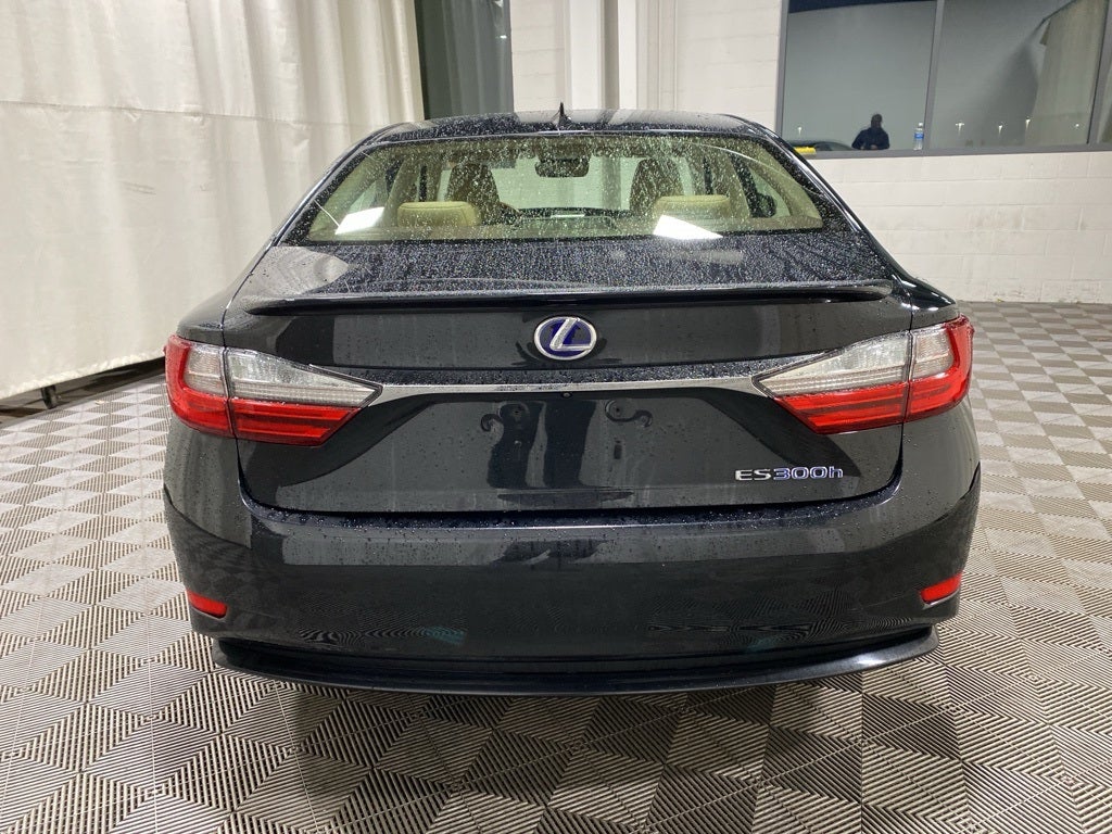 2018 Lexus ES 300h