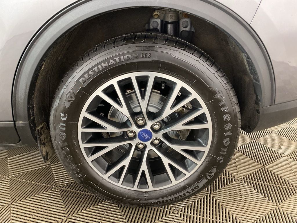 2022 Ford Escape Plug-In Hybrid Titanium