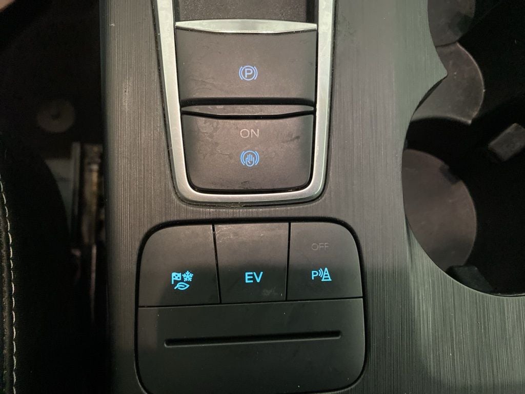 2022 Ford Escape Plug-In Hybrid Titanium