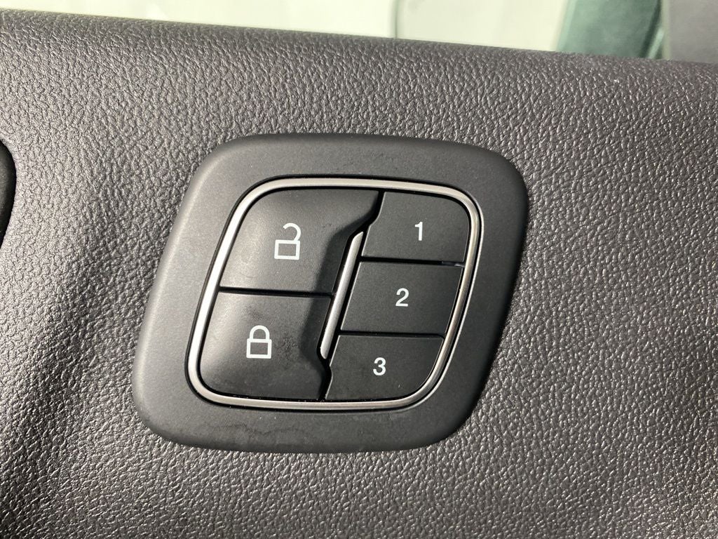 2022 Ford Escape Plug-In Hybrid Titanium