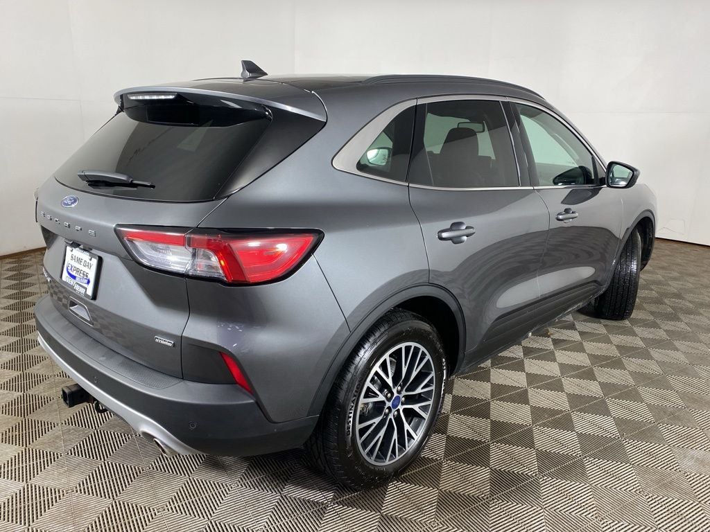 2022 Ford Escape Plug-In Hybrid Titanium