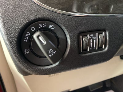 2016 Chrysler Town & Country Touring
