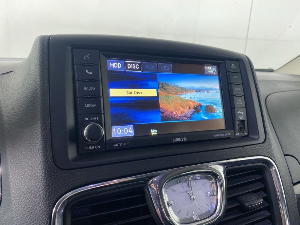2016 Chrysler Town & Country Touring