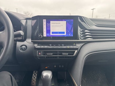 2025 Toyota Camry SE