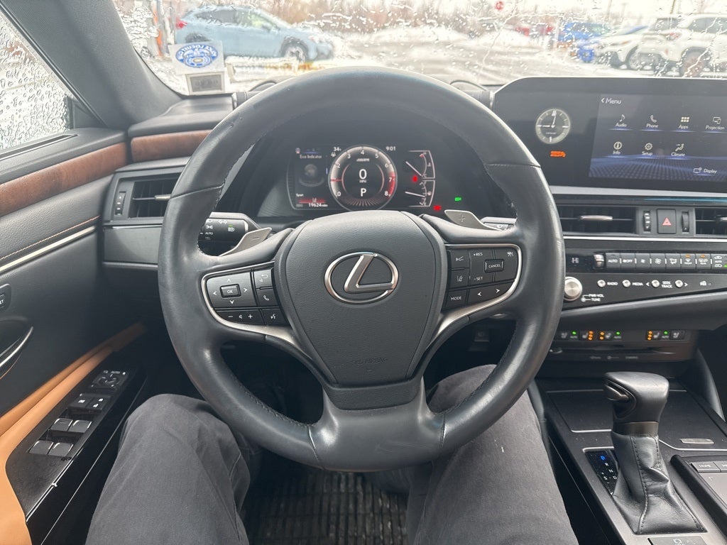 2022 Lexus ES 250